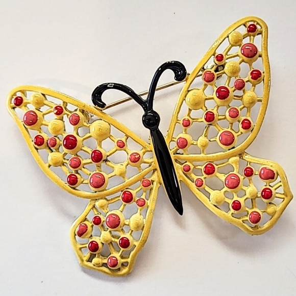 Jewelry - VINTAGE HEDY YELLOW & ORANGE ENAMEL BUTTERFLY BROOCH - OPENWORK DESIGN WINGS